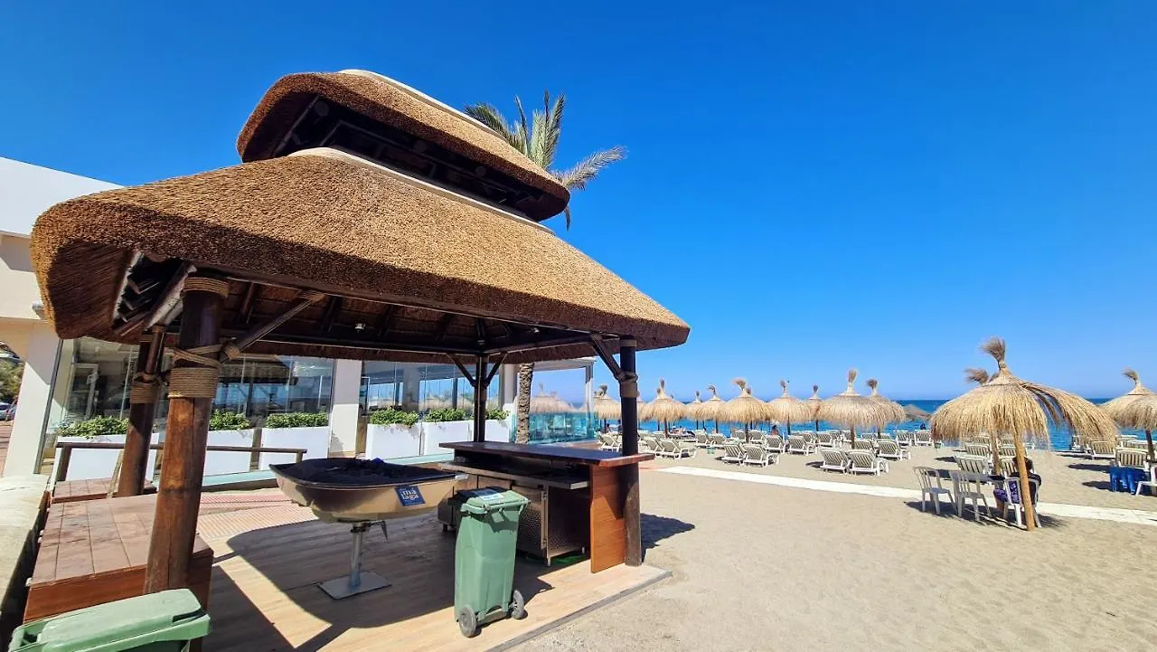 Apartament 1º Linea De Playa En Pleno Centro De Fuengirola